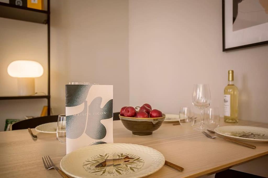 Rare Appart 2 Chambres En Duplex Design Au Panier Marseilles Buitenkant foto